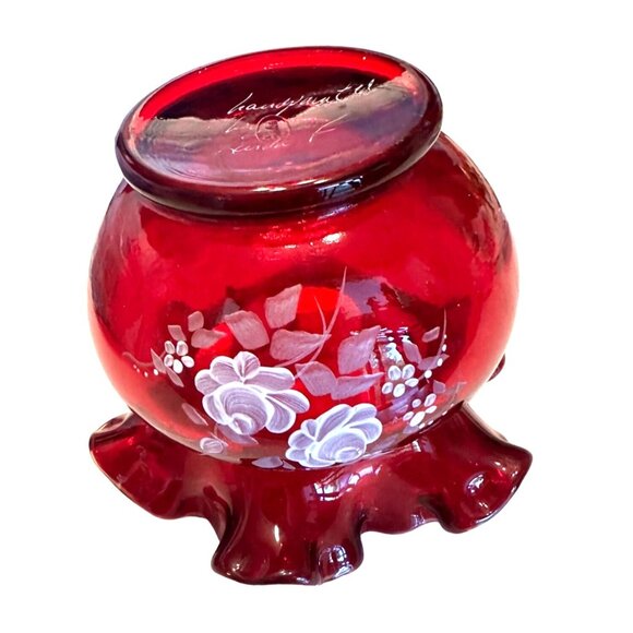 Vintage Fenton Ruby Red White Flowers Hand painted and Signed Ruffle Vase - Picture 3 of 4